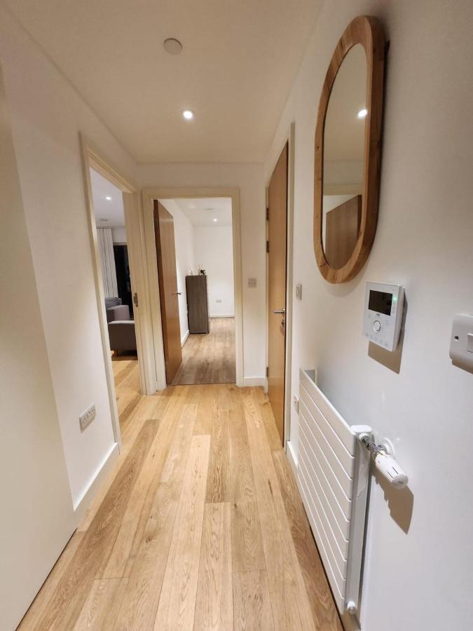 Kaf Luxury Apartment Лондон Экстерьер фото