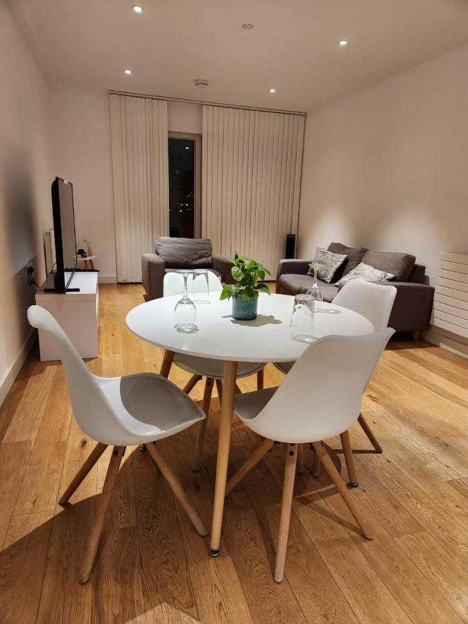 Kaf Luxury Apartment Лондон Экстерьер фото