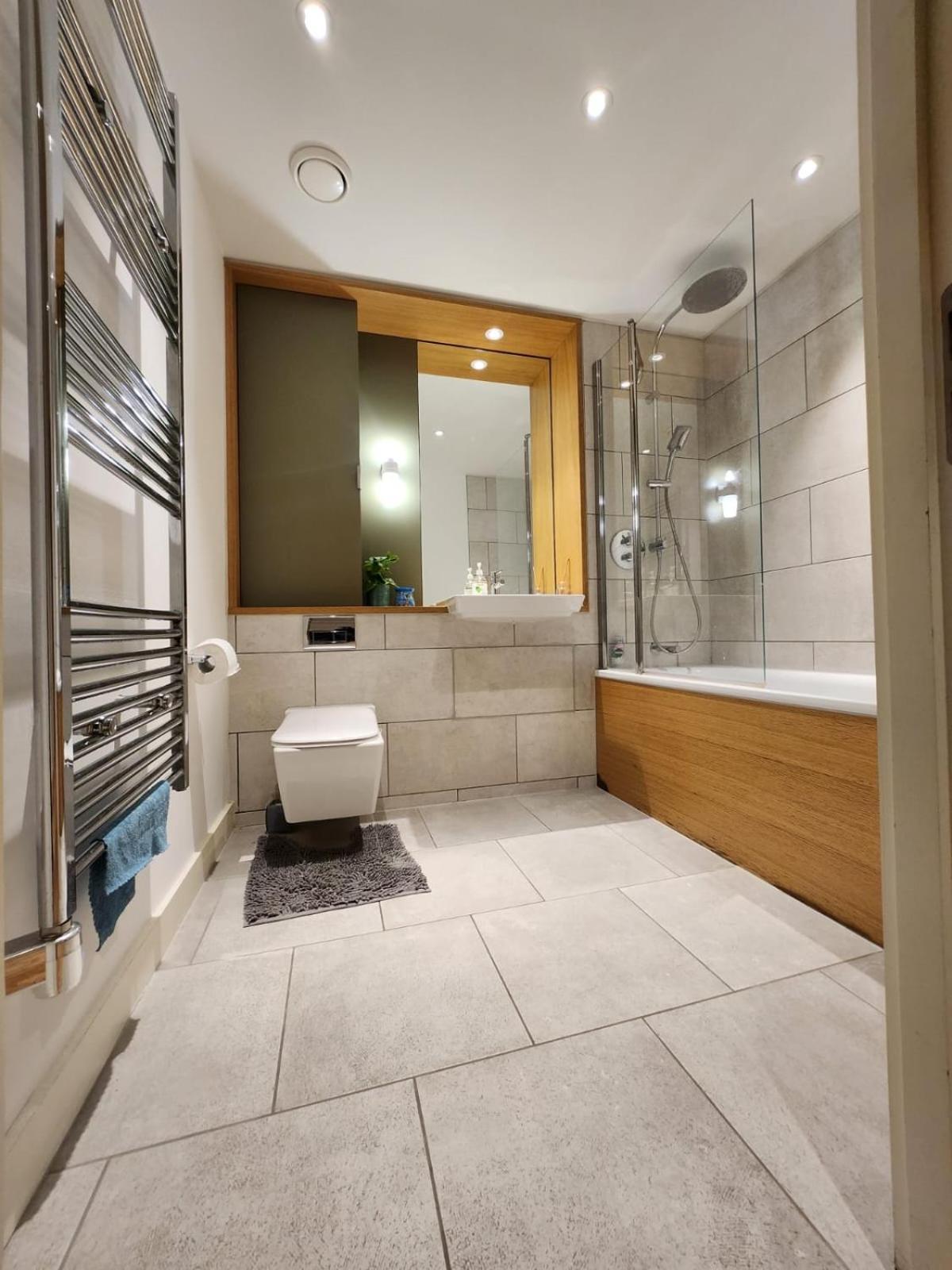 Kaf Luxury Apartment Лондон Экстерьер фото